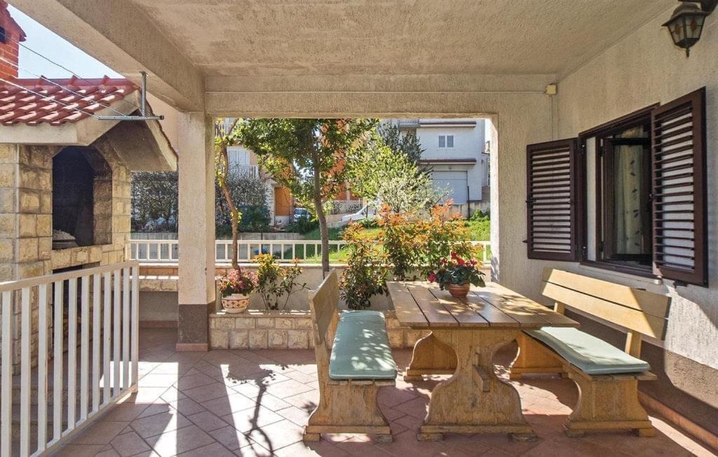 Dinko Apartamento Stobreč Exterior foto
