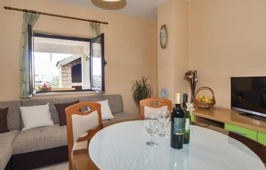 Dinko Apartamento Stobreč Exterior foto